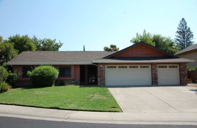 4 bed 2 bath 3 car in Roseville - 611 Andress Court, Roseville, CA 95678