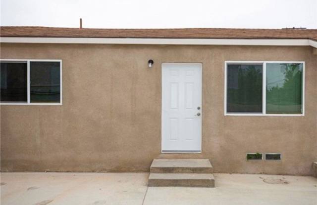 6250 Vineland photos photos