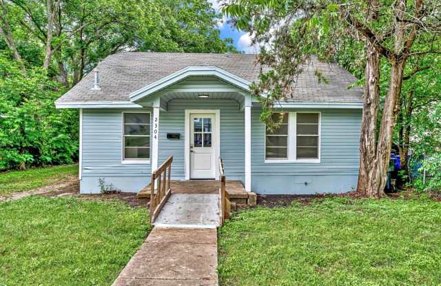 Newly remodeled 3 bedroom/2 baths coming soon! photos photos