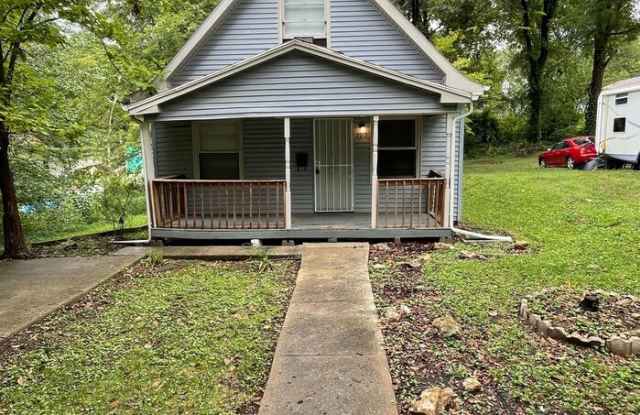 8912 East Roberts Street - 8912 East Roberts Street, Independence, MO 64053