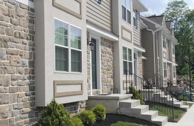 2 Bedroom 2.5 Bath Townhome in Elizabethtown! - 9 Christy Court, Lancaster County, PA 17022