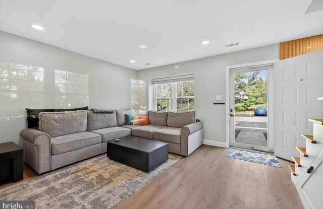 15745 AMBIANCE Drive Gallery 2