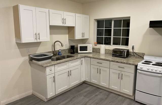 1292 North Laurel Avenue - (ADU) Garage Gallery 1