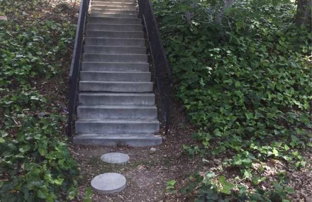 5340 Penfield Avenue Gallery 2