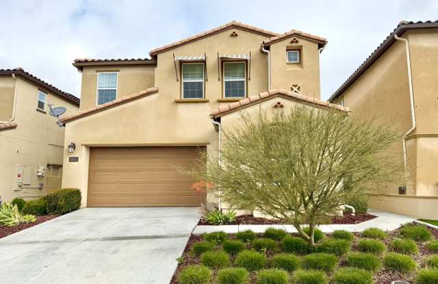 Elegant 4 Bedroom, 4.5 Bathroom Home with a Loft  Saltwater Cocktail Pool in the Brighton at Promontory community of Murrieta! photos photos