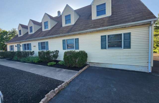 2777 LINCOLN Highway Gallery 3