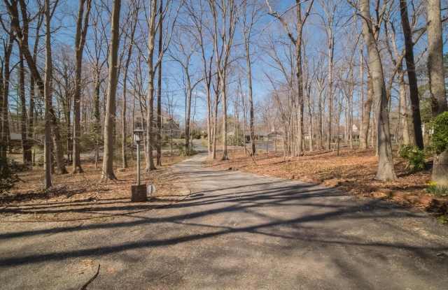 4313 WOODLARK DR Gallery 2