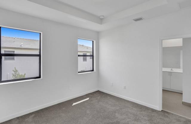 3 bed 2.5 Baths Townhome at Siena Reserve Gallery 4