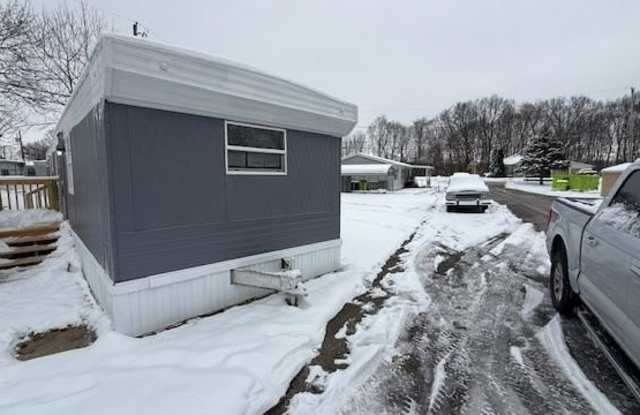 1335 Glenwood Alley photos photos