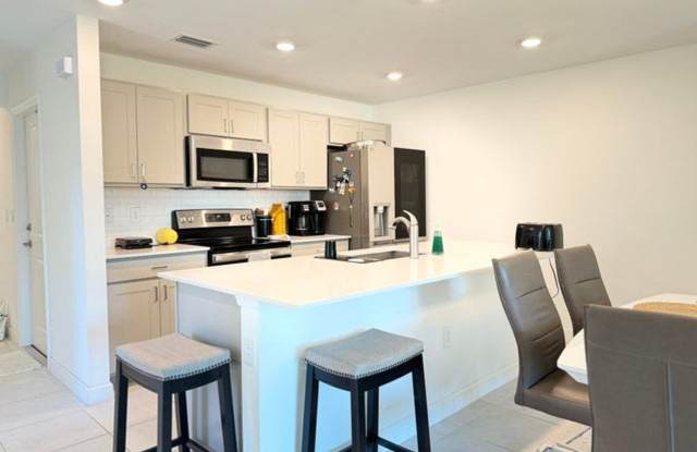 1880 Grantham Court, Wellington, FL 33414 photos photos