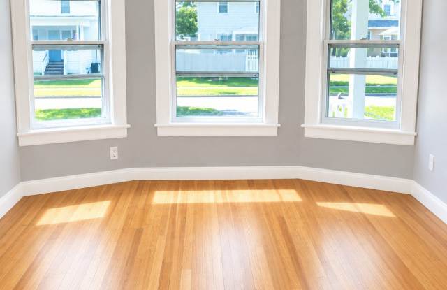 155 Beardsley Avenue Gallery 2