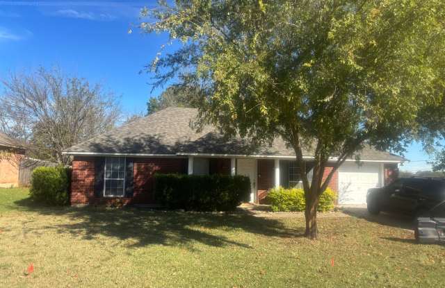 4 Bedroom/2 Bath Home - Located In Krum photos photos