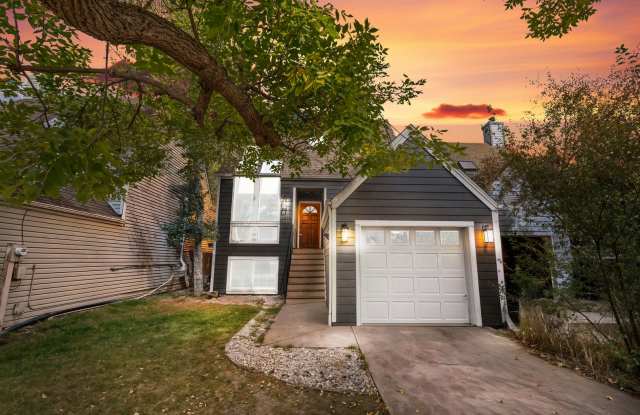 3-bedroom, 2.5 bathroom home across the street from Twin Lakes photos photos