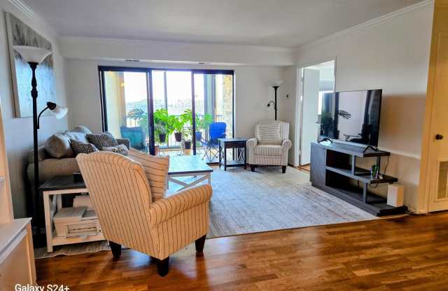 5901 MOUNT EAGLE Drive unit: 609 photos photos