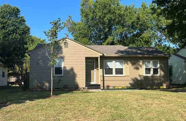 3 bedroom near Riverside Parks Trail!! photos photos