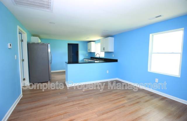 932 Court T Gallery 3