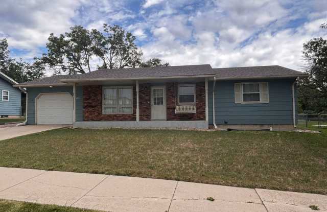 4 BED | 2 BATH | HOME | SOUTH RAPID photos photos