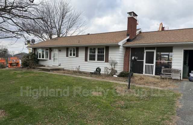152 Penn Street - 152 Penn Street, Washington Boro, PA 17582