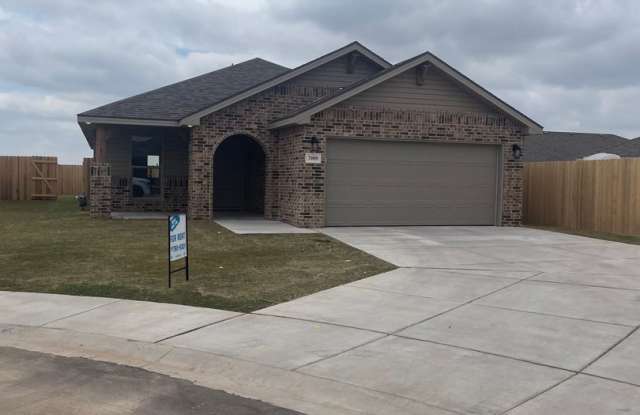 Wow live in a new beauty! - 7009 13th Street, Lubbock, TX 79407