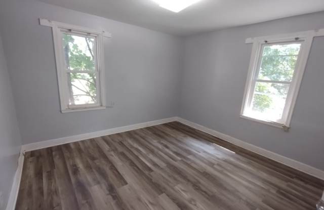 322 Woodlawn Road - 2 Gallery 2