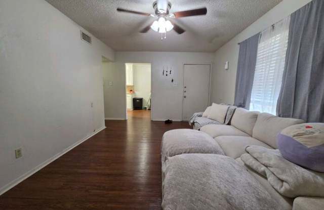 110 Texas Avenue Gallery 1