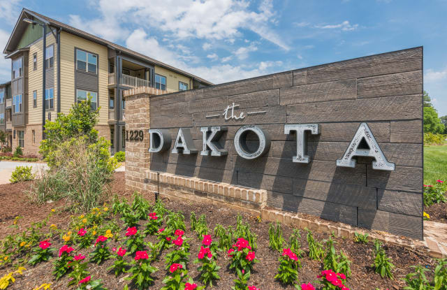 Dakota Gallery 3