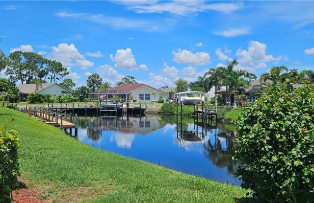 15140 Riverbend Boulevard unit: 510 photos photos