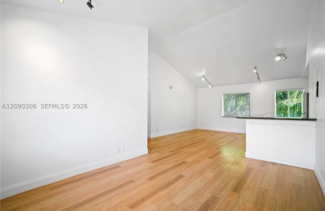 272 NE 53rd ST Gallery 4