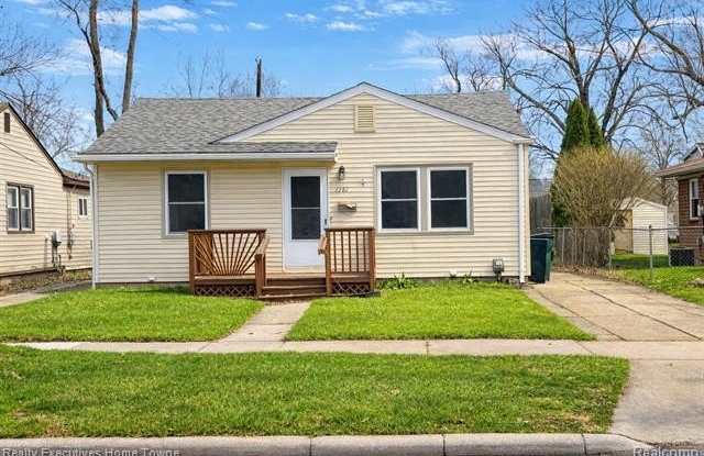 1381 E Chesterfield Street photos photos