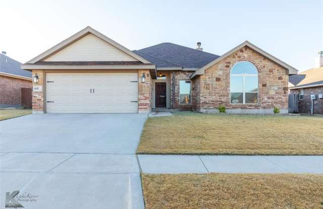641 Wackadoo Drive - 641 Wackadoo Drive, Abilene, TX 79602