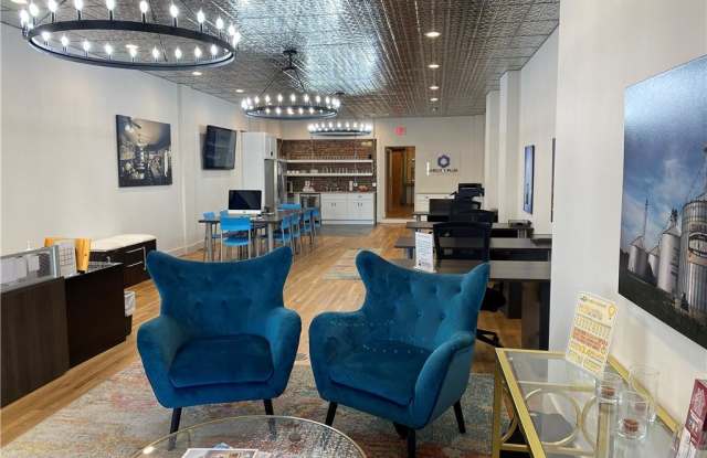 106 North Lebanon Street Gallery 4
