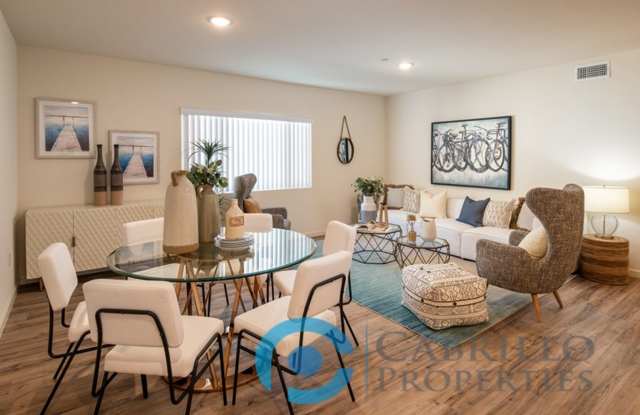 Lauretta Landing photos photos