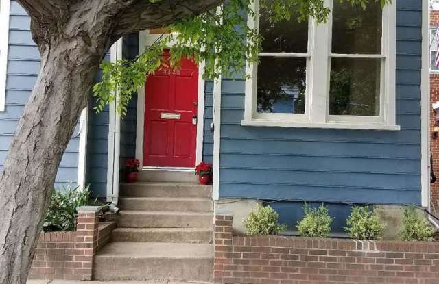 1323 QUEEN STREET Gallery 2