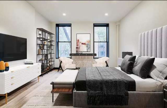 439 West 46th Street photos photos