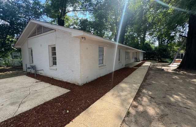 2BR/1BA Downtown Tuscaloosa Gallery 1