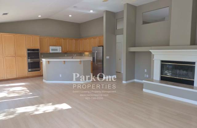 Spacious 4 Bed 2 Bath Home in Concord Gallery 4