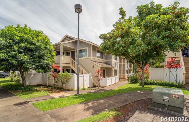 RARELY AVAILABLE 3BR 2BA W/2PARKING & AC IN MILILANI MAUKA! photos photos