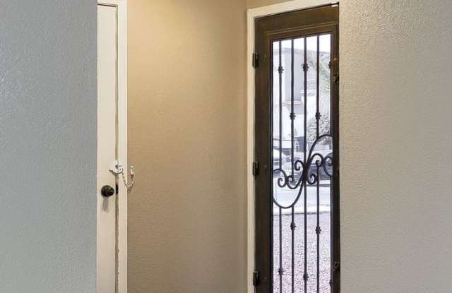 14283 Desert Bush Gallery 3