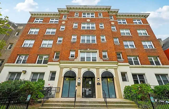 Spacious 2 BR/2 BA 2-Level Condo in Columbia Heights! - 1458 Columbia Road Northwest, Washington, DC 20009