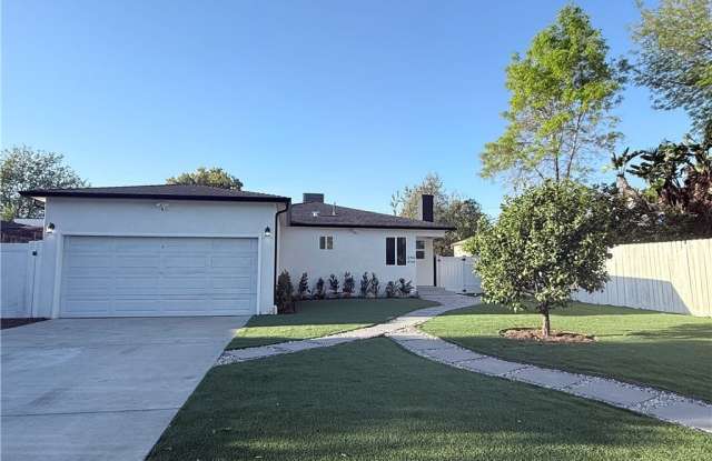 12542 Emelita Street photos photos