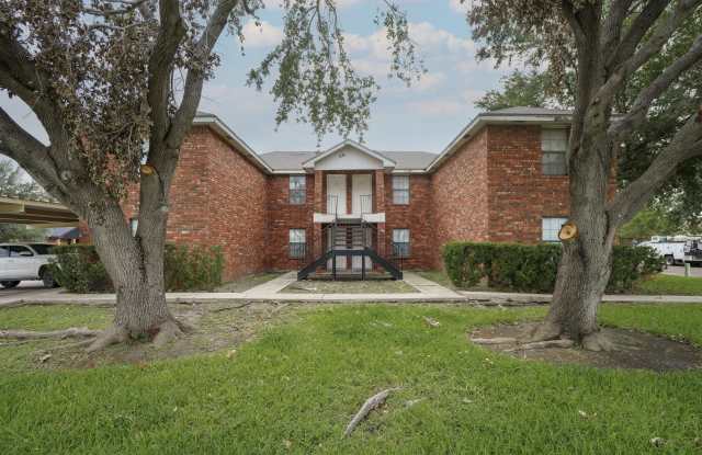1918 Angus Street -3 photos photos