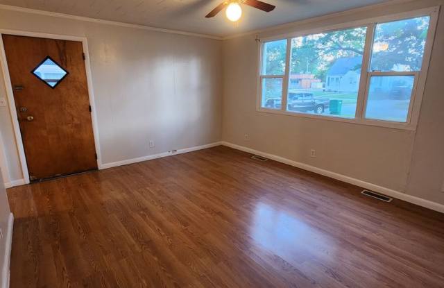 2317 Richmond  - Mattoon Gallery 3