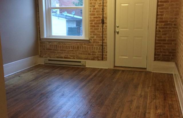 112 East Washington Street Gallery 3