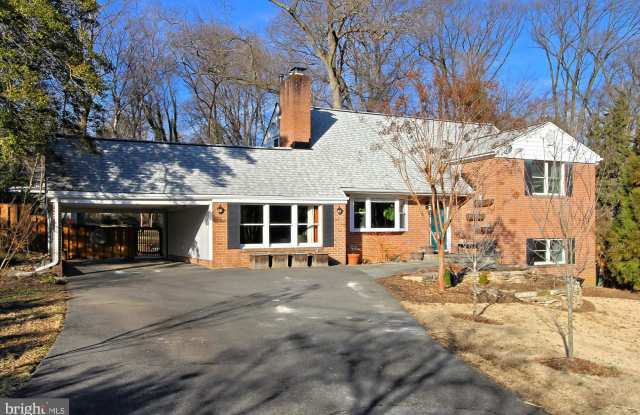 8320 THE MIDWAY - 8320 the Midway, Fairfax County, VA 22003