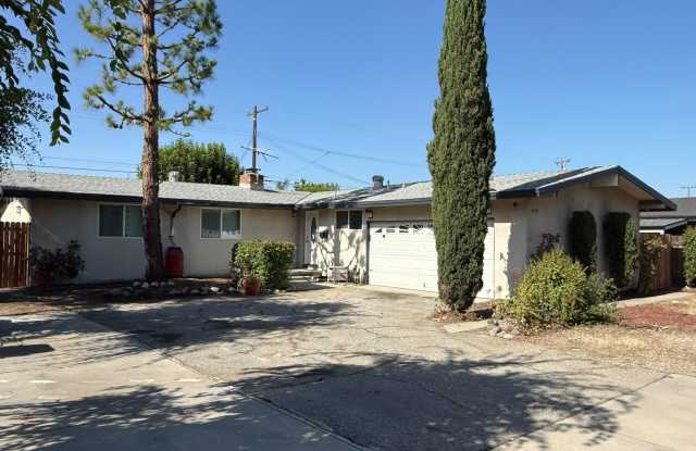 Incredible Remodled 4 bedroom House photos photos