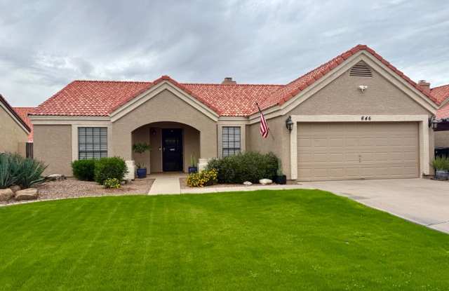 UPGRADED HOME in Stone Creek! - 646 North Cobblestone Street, Gilbert, AZ 85234
