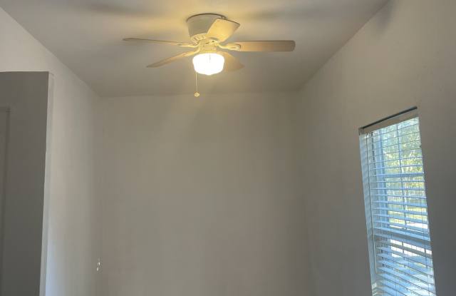 108 North Gordon Drive Gallery 2