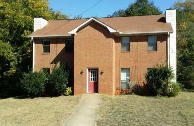 2 bedroom duplex on cul-de-sac in McDonough - 232 Toby Springs Lane, McDonough, GA 30253