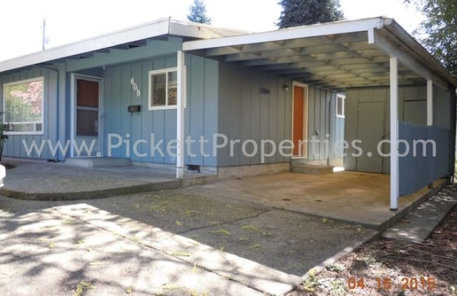 609 Sheridan Road - 609 NE Sheridan Rd, Bremerton, WA 98310