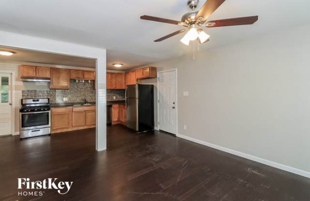 2296 Lakewood Drive Northwest Gallery 4